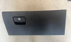 22943366 General Motors 2010-2015 Camaro Glovebox Door Assembly # Oem Used