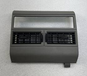 15956436 General Motors Gm Oem 88-94 Chevy Gmc Truck Suburban 1500 2500 Dashboard Bezel Air Vent Trim Plate