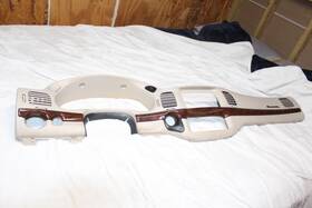 10290604 Gm 00-05 Chevy Impala Instrument Cluster Speedometer Gauge Dash Trim Panel Clean