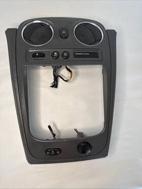 25825801 Gm 06-11 Chevy Hhr Center Dash Vents Trim Panel Climate Control Stereo With Switches