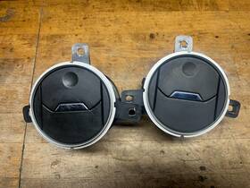 92230768 Gm 2010-2015 Camaro Ss Outer Dash Air Outlet Vent Left Or Right Used