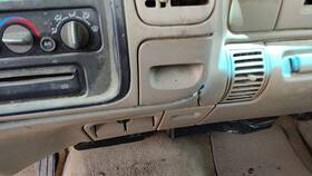 15768386 Gm Trucks 1997-1998 Silverado 2500 Cup Holder Slide Out Dash Assembly Oem Tan 52d