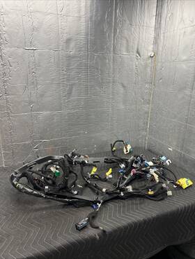 84180352 Gmc 18 Sierra 2500 Denali Dash Instrument Panel Wire Wiring Harness