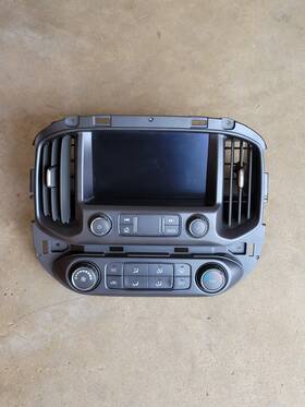 84708000 Gmc 19-22 Canyon Chevy Colorado Dash Center Display And Climate Control Switch Oem