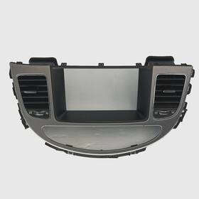 84740-3m350 Hyundai 2009-2014 Genesis Sedan Radio Gps Navigation Climate Trim Oem