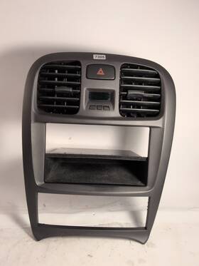 84742-c3000 Hyundai 02-05 Sonata Climate Control Radio Clock Vent Dash Bezel Trim Oem