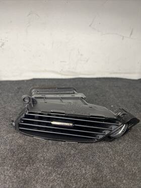 97420-2v000 Hyundai 97410-2v000 2012-2016 Veloster Center Dash Bezel Right Side Air Vent