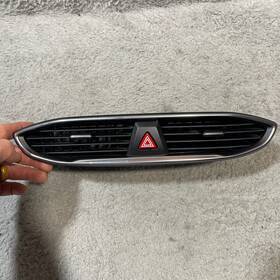 97410s2000vcs Hyundai Santa Fe Dash Dashboard Center Ac Air Vent Grille Oem 2019 - 2023