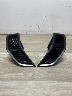 974204z000 Hyundai 2013-2018 Santa Fe Sport Center Dash Radio Vents Set Oem