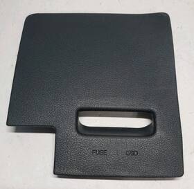84755-j0000 Hyundai Accent 2018-2020 Black Interior Obd Fuse Box Cover Trim Oem