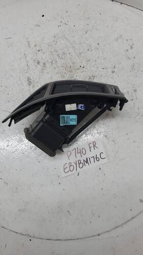 P740 Hyundai 2015 Sonata Front Right Dash Air Vent Assembly