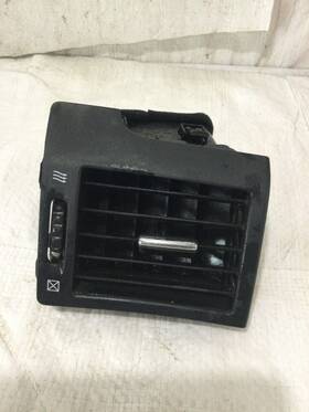 68760-eg000 Infiniti 2006-2010 M45 Right Passenger Dash Air Vent Oem
