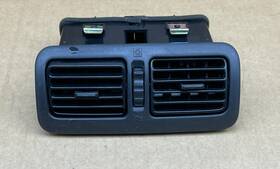 4p000 Infiniti 68794 2003-2006 G35 Center Console Rear Heater Ac Air Vent