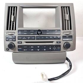 T31100a0330000 Infiniti Oem Fx35 Fx45 03-06 Front Dash Radio Bezel A/c Climate Control Air Vent