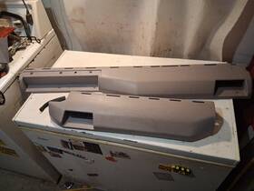 2026788c93 International 1990 - 02 Truck 4900 Front Dash Trim Panels& Vents No Cup Holder