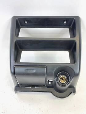 Isuzu 8971653552 1995-2002 Trooper Center Dash Radio Climate Surround Panel Bezel Trim Oem