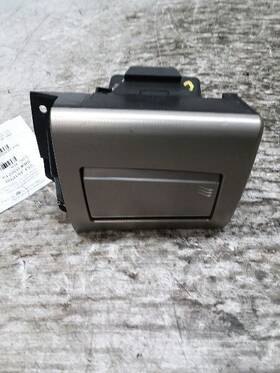 254.ja1p09 Jaguar Xf 2009 Dash Bezel 67608