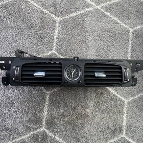 Lnc4315ab Jaguar 1998 1999 2000 2001 2002 2003 Xj8 Center Dash Vent With Clock
