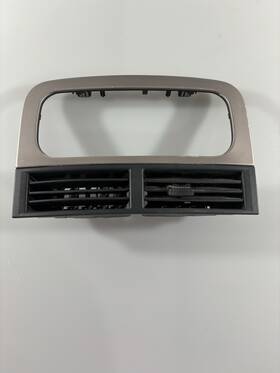 12050 Jeep 99-04 Grand Cherokee Dash Center Radio Bezel A/c Air Vent Trim Silver B67