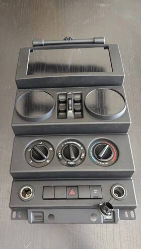 74404302aexdv Jeep Wrangler Jk 07-10 Oem 4 Door Center Dash Radio Bezel Trim Power Windows