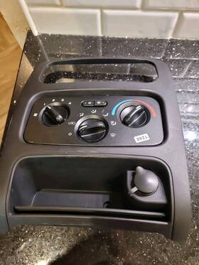 Jeep Ib1c300205 2005-2007 Liberty Heater Ac Climate Control Bezel P/n
