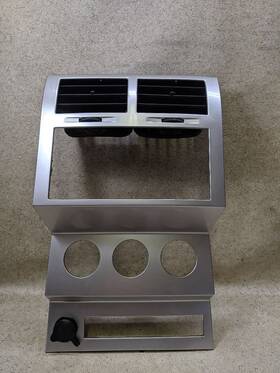 O58-203218 Jeep/plymouth Truck 254.ch9307 Radio Bezel Dash Trim Fits 2007 2008 2009 2010 2011 2012 Dodge Nitro