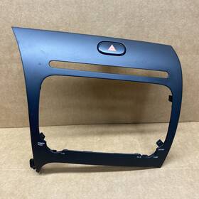 84740-b0000m15 Kia 2014-2018 Forte Center Radio Screen Bezel Panel Trim Cover