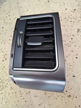 Dk6204395ba Land Rover 14-22 Range Sport L494 Front Left Driver Side Air Vent Ac Grille Oem