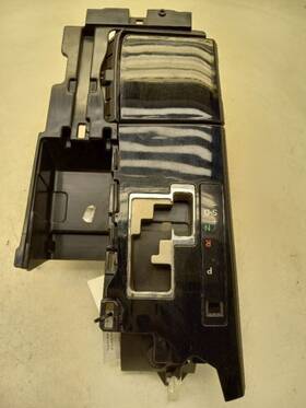 254.le1g13 Lexus 2013 Es300h 2.5l 6cyl Shifter Bezel