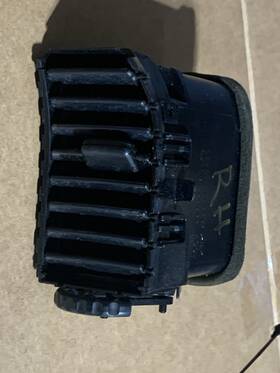55660-60130 Lexus Toyota Land Cruiser Lx470 Dashboard Center Air Vent Grille Passengers 98-02 Oem