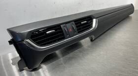Gmg5-55256 Mazda 2015-2017 6 Center Dash Radio Trim Bezel With Ac Vent Oem