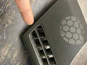 2106800639 Mercedes Grey Right Dash Speaker Cover For 1998 E 300 Td 320 350 420 430
