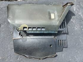 1078303045 Mercedes-benz W107 R107 450sl 350sl 450slc Dash Lower Kick Panel Airduct Right 1078303045 Mercedes-benz W107 R107 450sl 350sl 450slc Dash Lower Kick Panel Airduct Right