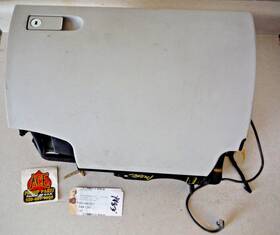 260.mb1b11 Mercedes-benz 08-11 C-class C230 C250 C300 C350 C63 Oem Glove Box Door Compartment