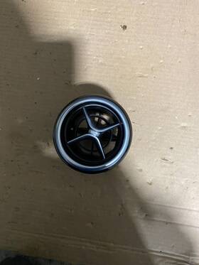 A2468304000 Mercedes-benz 2011 To 2019 B-class Front Right Dash Ac Air Vent Grille D4599 Dg1 Oem
