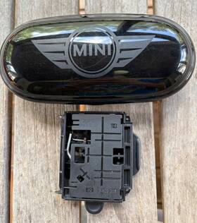 51169807914 Mini Bmw Countryman R60 Paceman R61 Sun Glasses Case 9807914 9809203