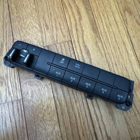 68231819ad Mopar Oem 2015-18 Ram 2500 3500 4500 5500 Instrument Panel Switch Aux