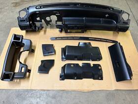 F1zb-6104326 Mustang 87-90-93 Ford Black Dash Complete With Trim Pad And Vents Glove Box Factory
