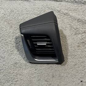 682106rr2a Nissan 2021 - 2023 Rogue S Dash Left Air Vent Grille Trim Cover Oem 682106rr2a Nissan 2021 - 2023 Rogue S Dash Left Air Vent Grille Trim Cover Oem