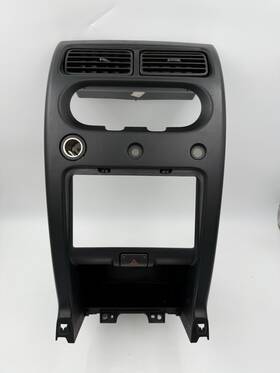 68260-7z900 Nissan 2003 2004 Xterra Se Radio Climate Dash Bezel A/c Vents Oem