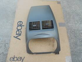 68270-8j002 Nissan 02-04 Altima Center Dash Panel Vents Radio Bezel Heater Control Oem