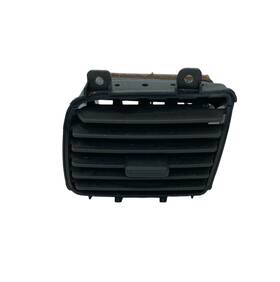 E526-5161-500 Nissan 2000-2006 Sentra Center Right Passenger Driver A/c Air Vent Grille Outlet