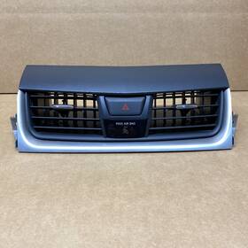 Ea40-5311e100 Nissan 2016-2018 Altima Center Dash Hazard Air Vent Trim Bezel Oem