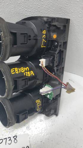 3ta0a Nissan P738 2010 Altima Center Dash Ac Vent Assembly 68750