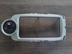 55405-52860 Oem 2014 Toyota Yaris Radio Dash Bezel And Hazard Switch