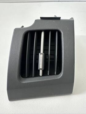 55686-47020 Oem 2010-2015 Toyota Prius Front Right Dash Air Vent