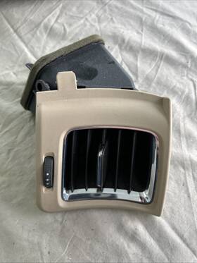 605086 Oem 2008-2011 Cadillac Cts Passenger Right Front Dash Ac Grill Vent