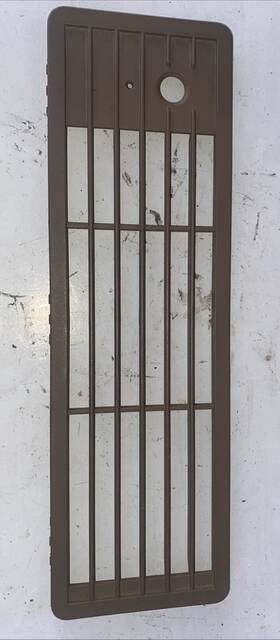 10222271 Oem Gm 1991-1996 Roadmaster Fleetwood Dash Defrost Vent Grille Tan Hvac Cover Trim