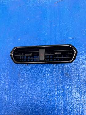 Gn15-19k617-a Oem 2018-2022 Ford Ecosport Dash Center Ac Air Vent Trim Bezel