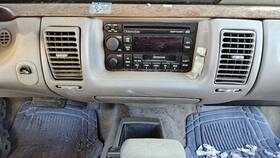 25639399 Oldsmobile 1996 Olds 88 Center Dash Heater Vent Assembly Oem Ac Gray